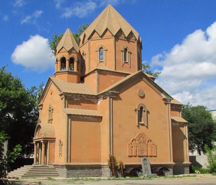 Файл:Церковь Сурб Саркис (Воронеж).jpg