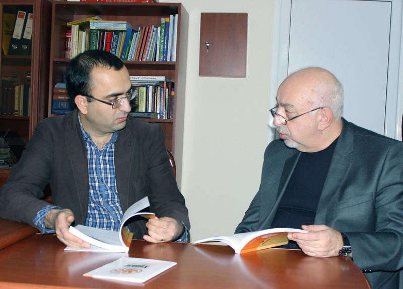 Файл:Hovhannisyan with Sayadov.jpg