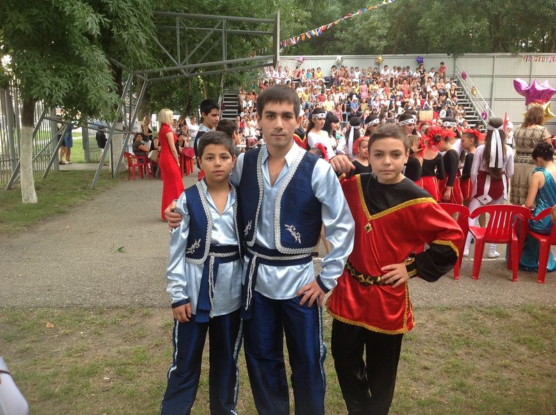 Файл:Ансамбль «Наири» (Славянск-на-Кубани) 4.jpg