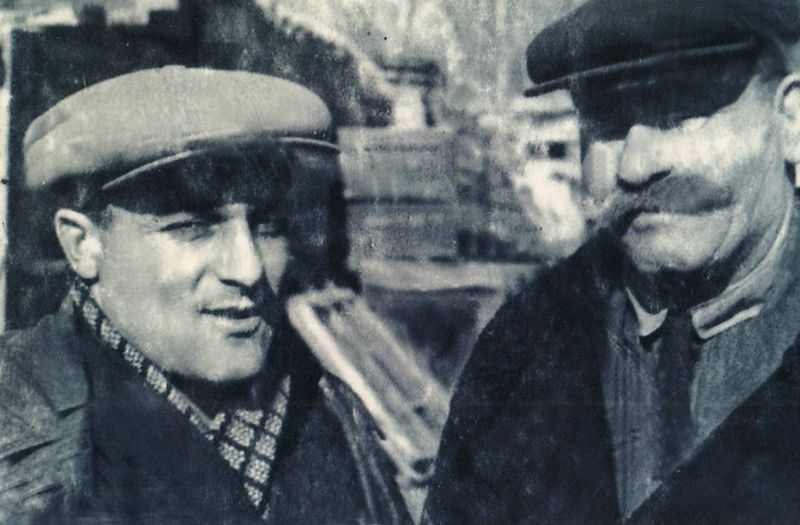 Файл:Рубен Манаукян с Иваном Поддубным.jpg