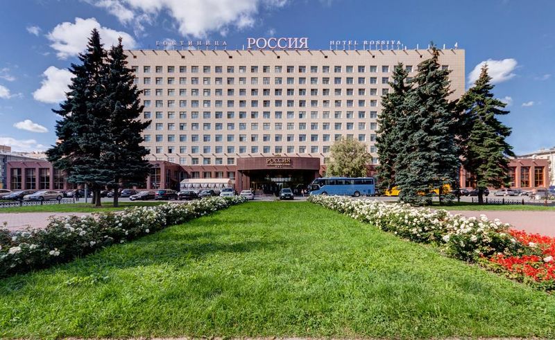 Файл:Гостиница Россия СПб.jpg