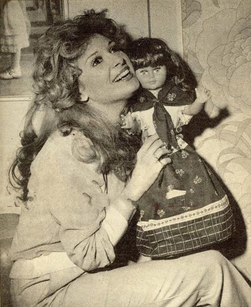Файл:Nelly Artin Kalfayan1.jpg