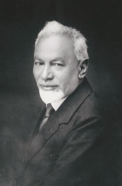Файл:Avetik Sahakyan.jpg