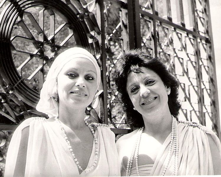 Файл:04 Rusanna & Karina Lisitsian.jpg