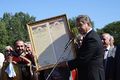 Освящение и закладка апостольских камней в фундамент Сурб-Саркис. Шахты (25.09.2010) 6.jpg