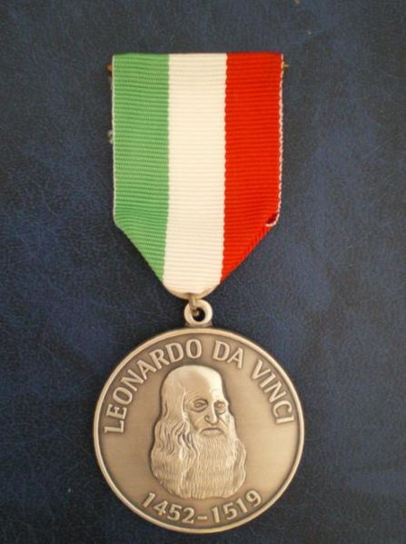 Файл:Медаль Леонардо да Винчи.jpg
