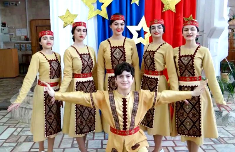 Файл:Танцевальный ансамбль «Назели» (Омск) главная.jpg