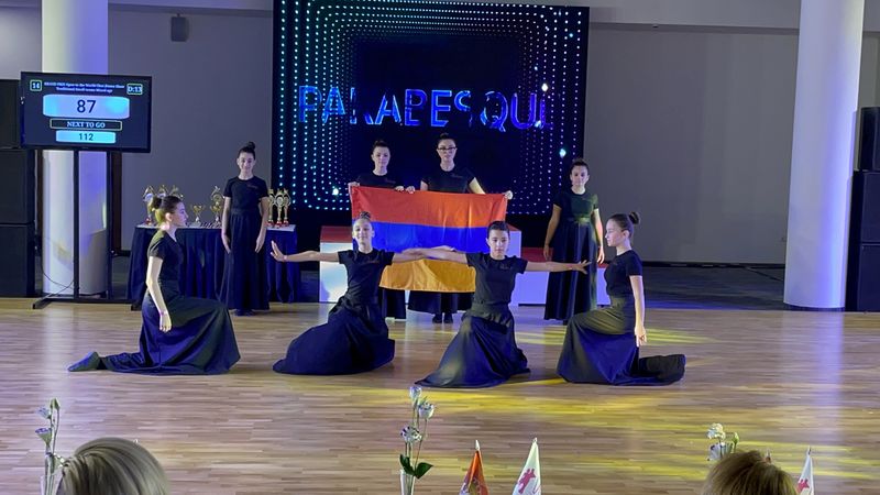 Файл:Танцевальная студия PARABESQUE (24.03.2022) 1.jpg