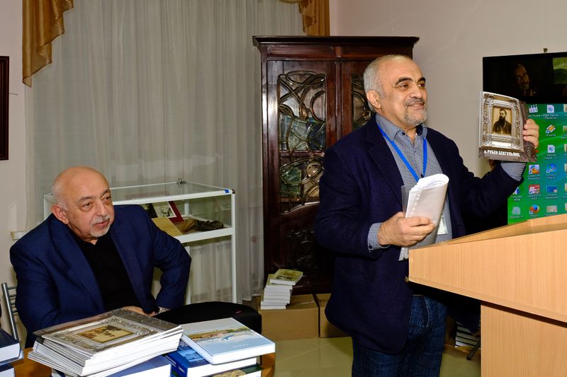 Файл:DSCF5560Конференция 240 летия Нахичевани.jpg