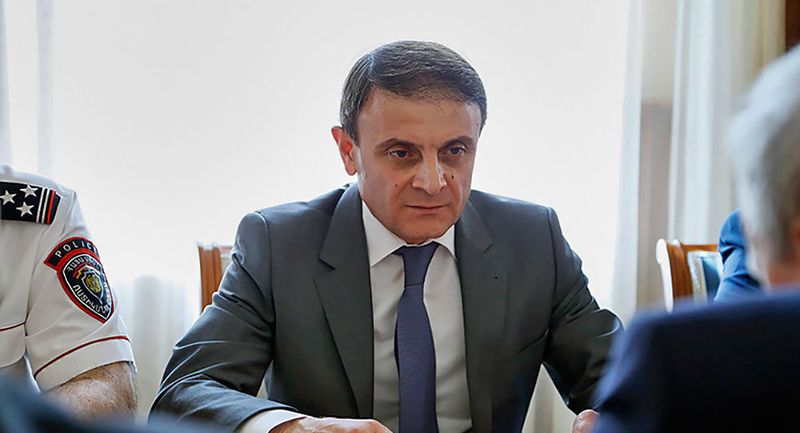 Файл:Генерал Осипян.jpg