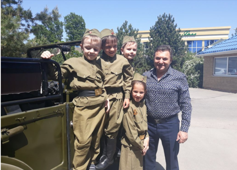 Файл:Артемьев..png