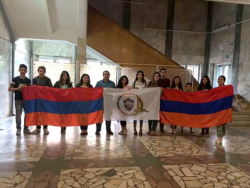 Файл:Союз Армянской Молодежи (Саратов) 2017-2.jpg
