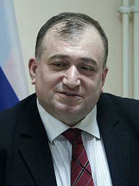 Файл:43965478 karapetian large.jpg