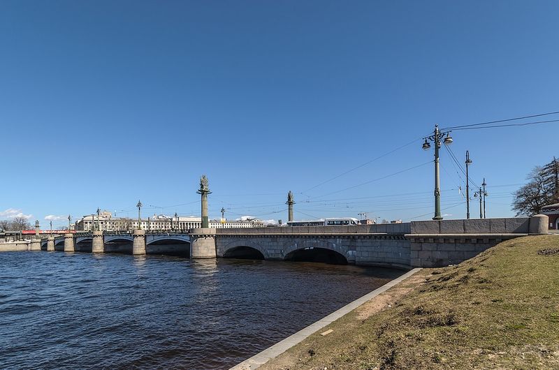 Файл:Ushakovsky Bridge11.jpg