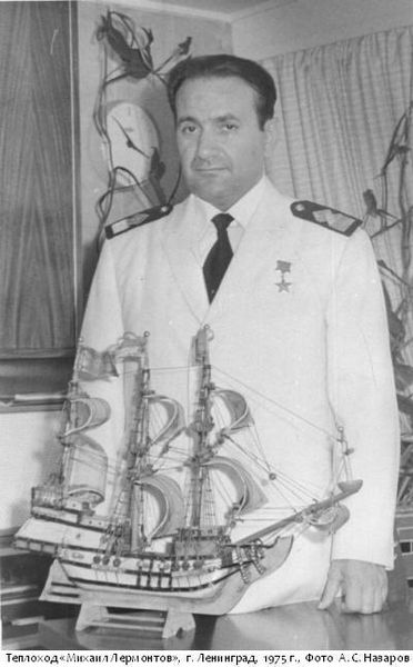 Файл:Оганов Арам Михайлович.JPG