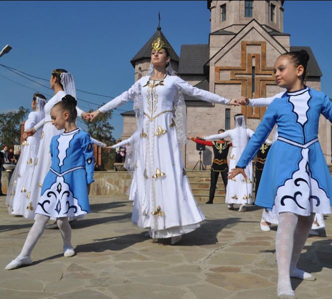 Файл:Ансамбль «Армения» (Волгоград) 3.jpg