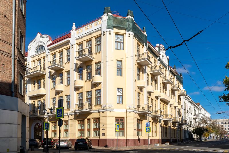 Файл:Дом Срабионова с мемориальной табличкой.jpg